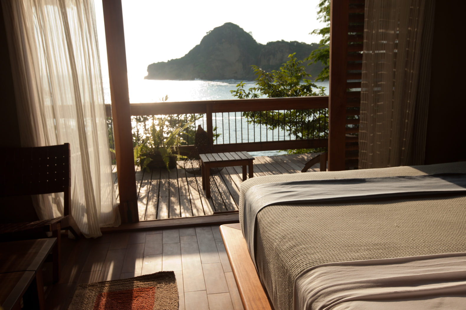 view-bedroom-cliffs-ocean-aqua-wellness-hotel-nicaragua-south-america