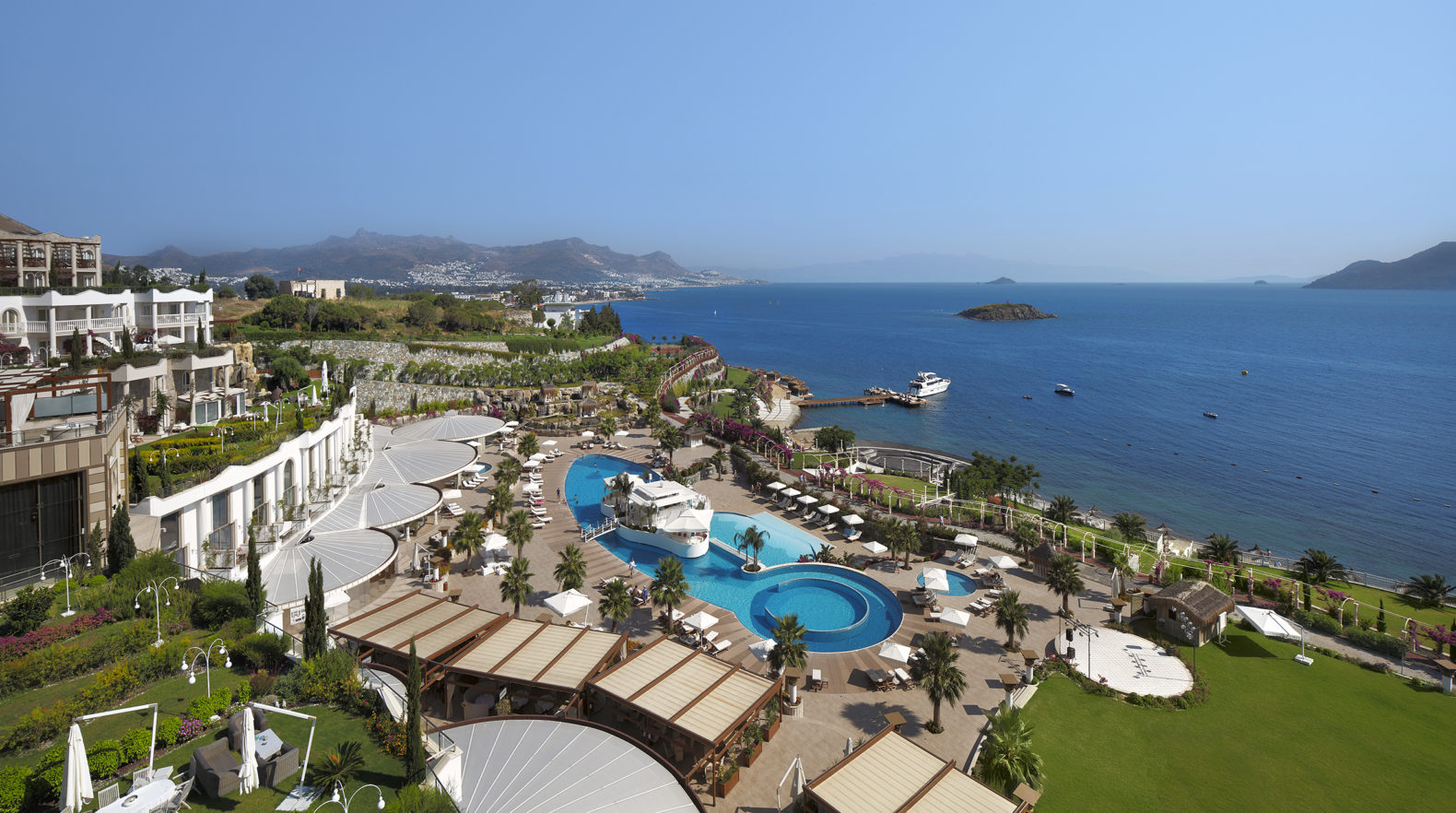 overview-resort-ocean-beach-pool-sianji-wellbeing-resort-turkey
