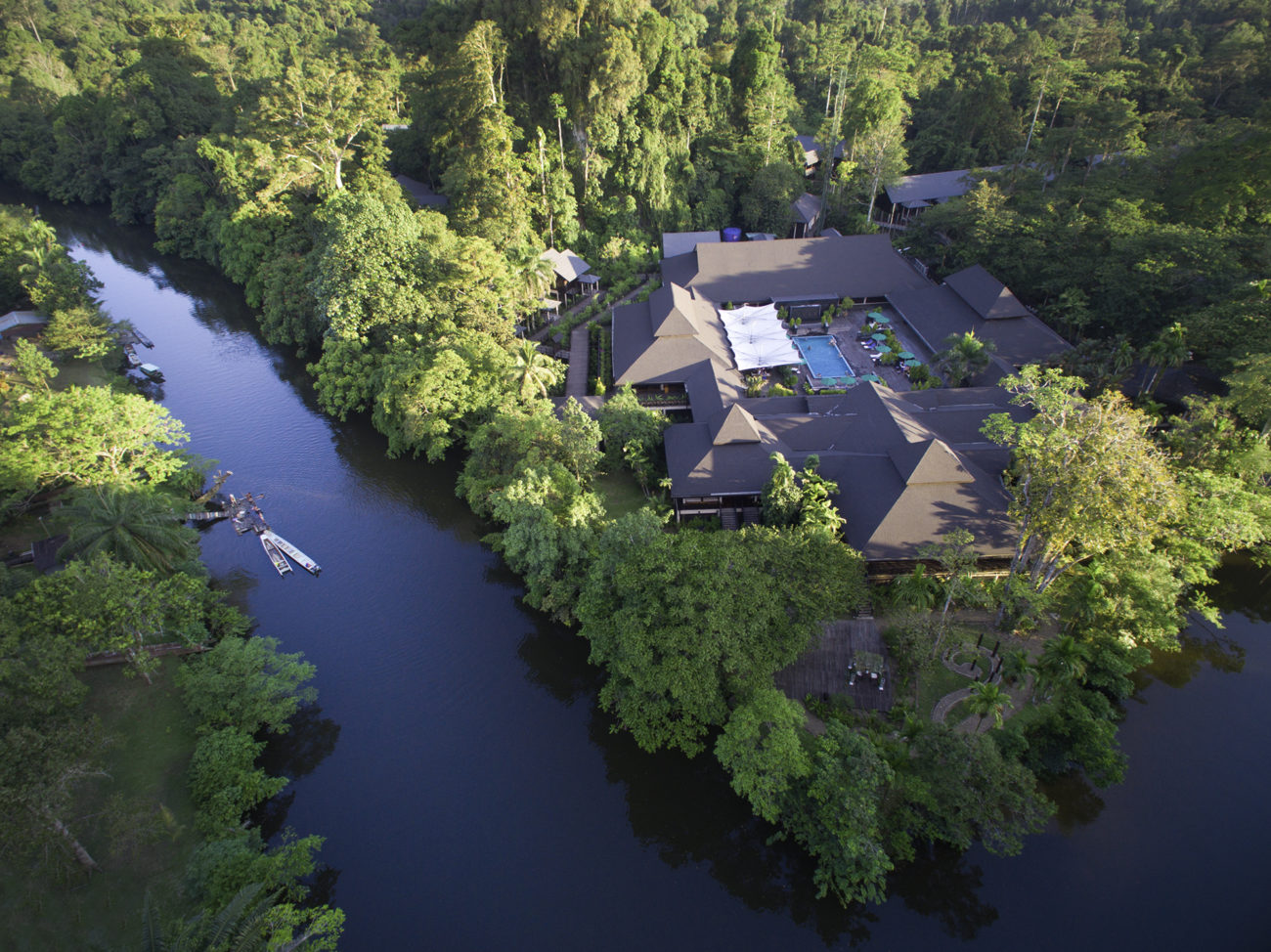 ariel-view-restaurant-ball-room-melinau-river-ayus-wellness-mulu-marriot-rainforest-borneo-malaysia