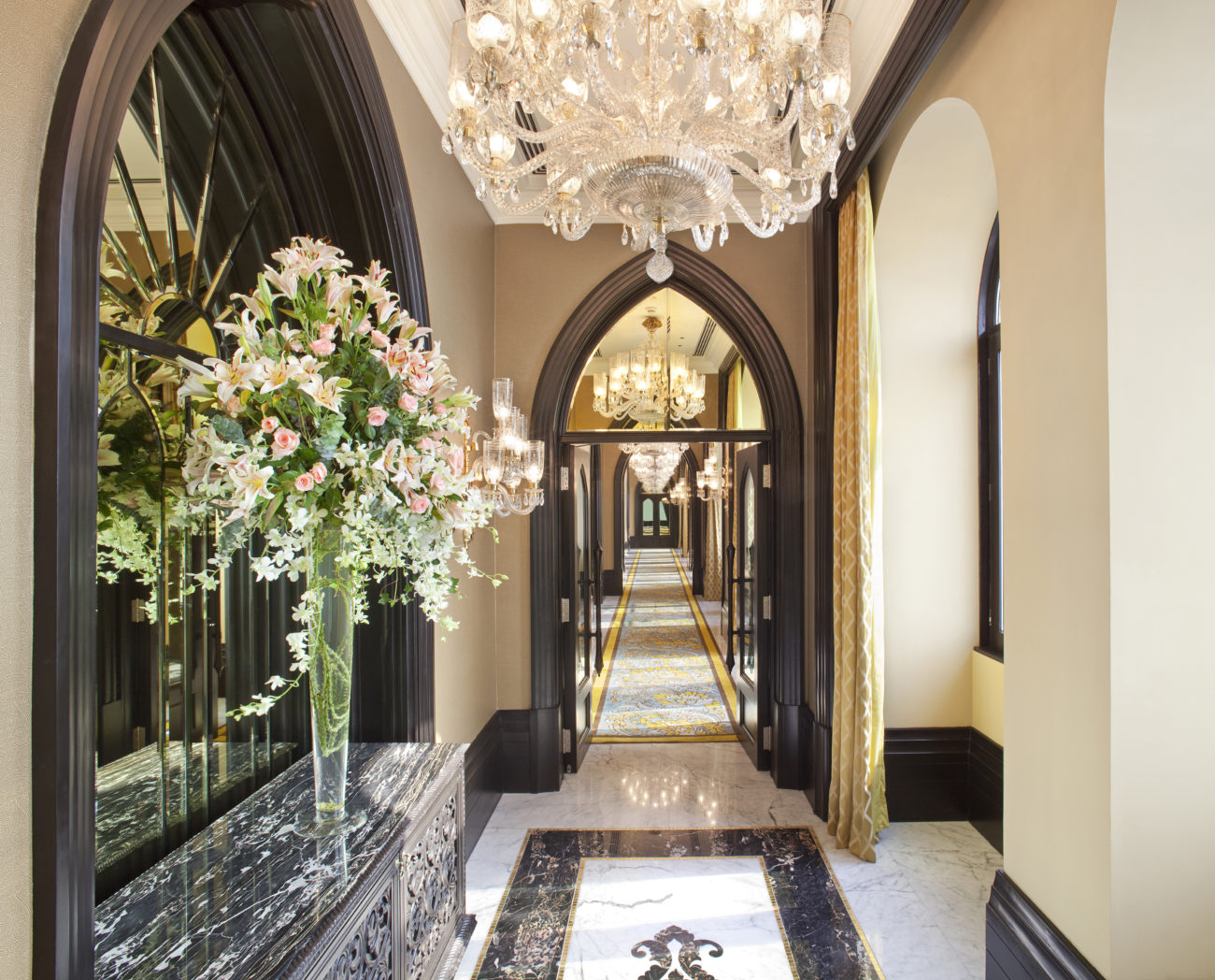 ball-room-corridor-flowers-light-healing-taj-mahal-palace-mumbai-hotel-india