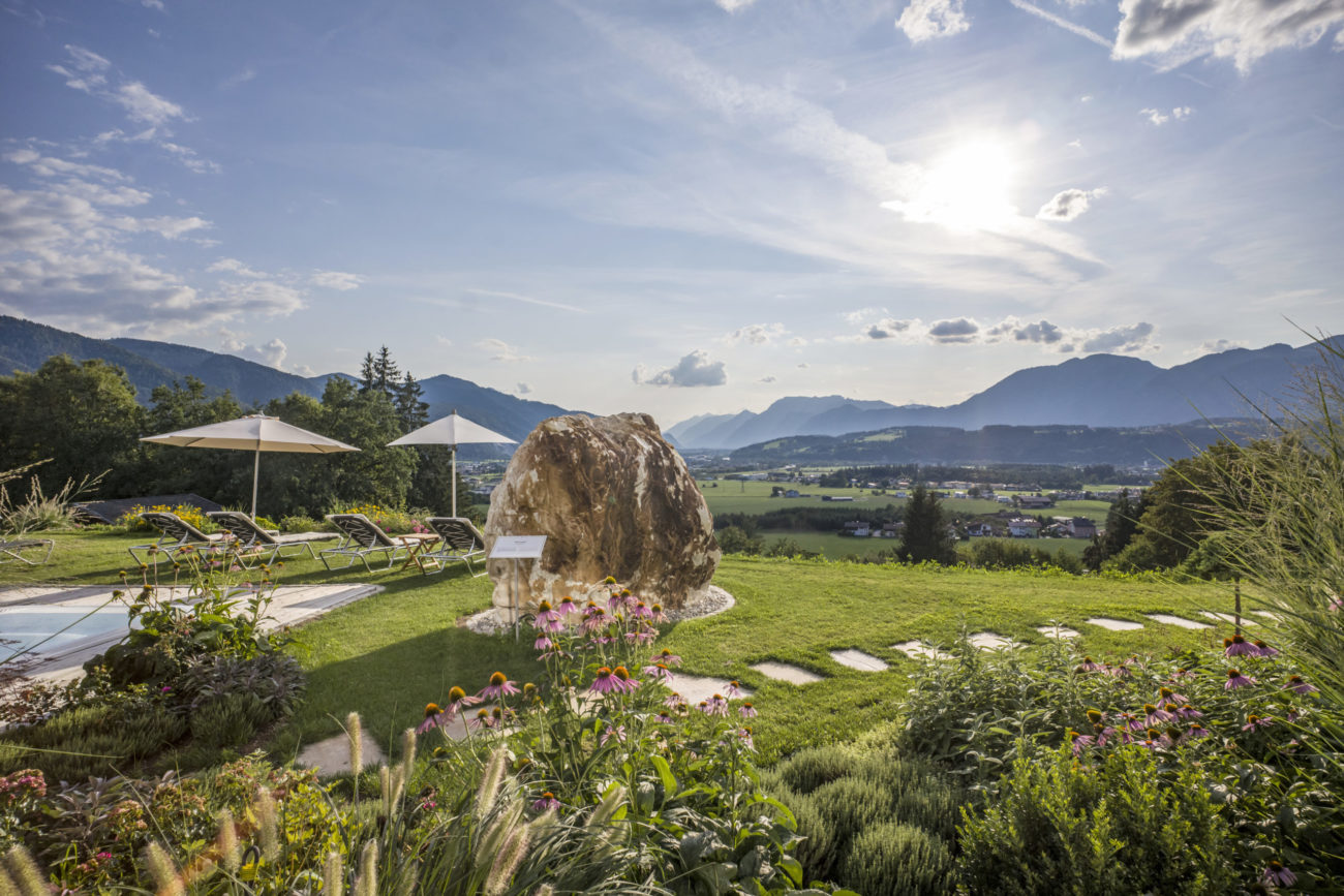 nature-outdoors-austria-panorama-royal-hotel